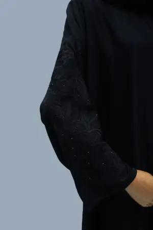 embroidered-abaya-02-3-1-1.webp