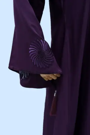 embroidered-abaya-09-4-1.webp