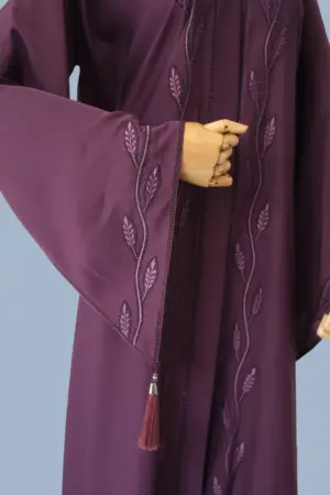 embroidered-abaya-10-3-1.webp