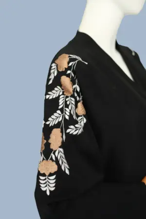 embroidered-abaya-15-3-1.webp