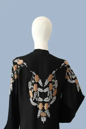 embroidered-abaya-15-4-1.webp