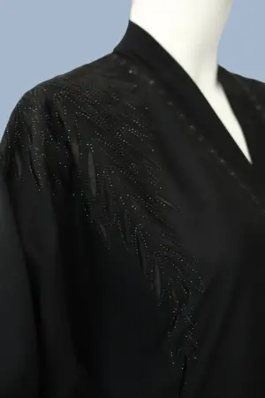 embroidered-abaya-17-4-1.webp